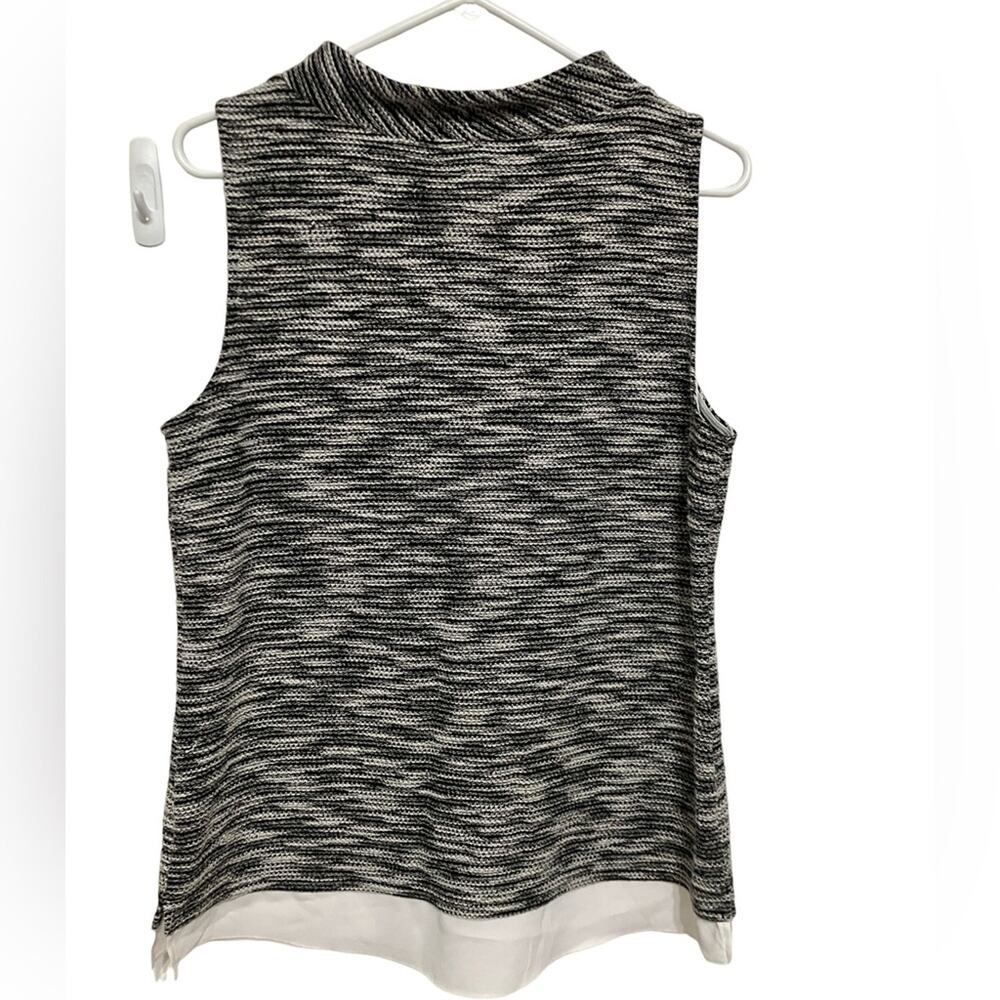 White House Black Market Monochrome Knit Top - Picture 3 of 5